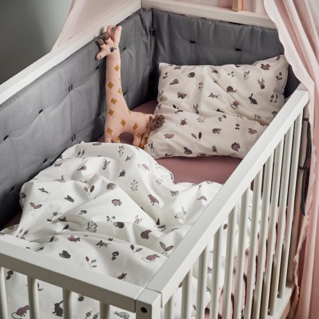 Leander Luna Cot with Bumper and Canopy